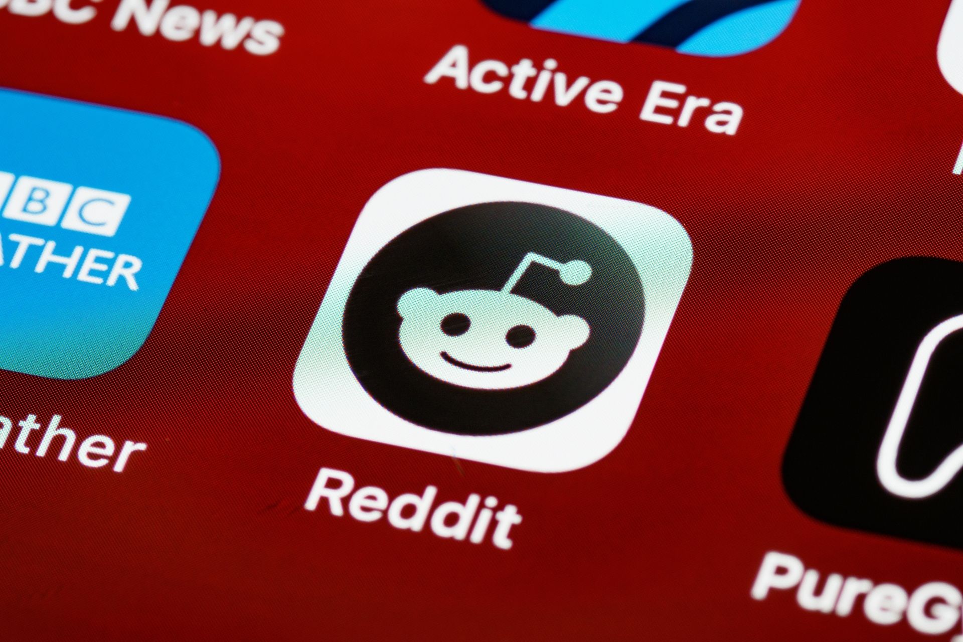 What is a Subreddit? A Quick Guide for New Users