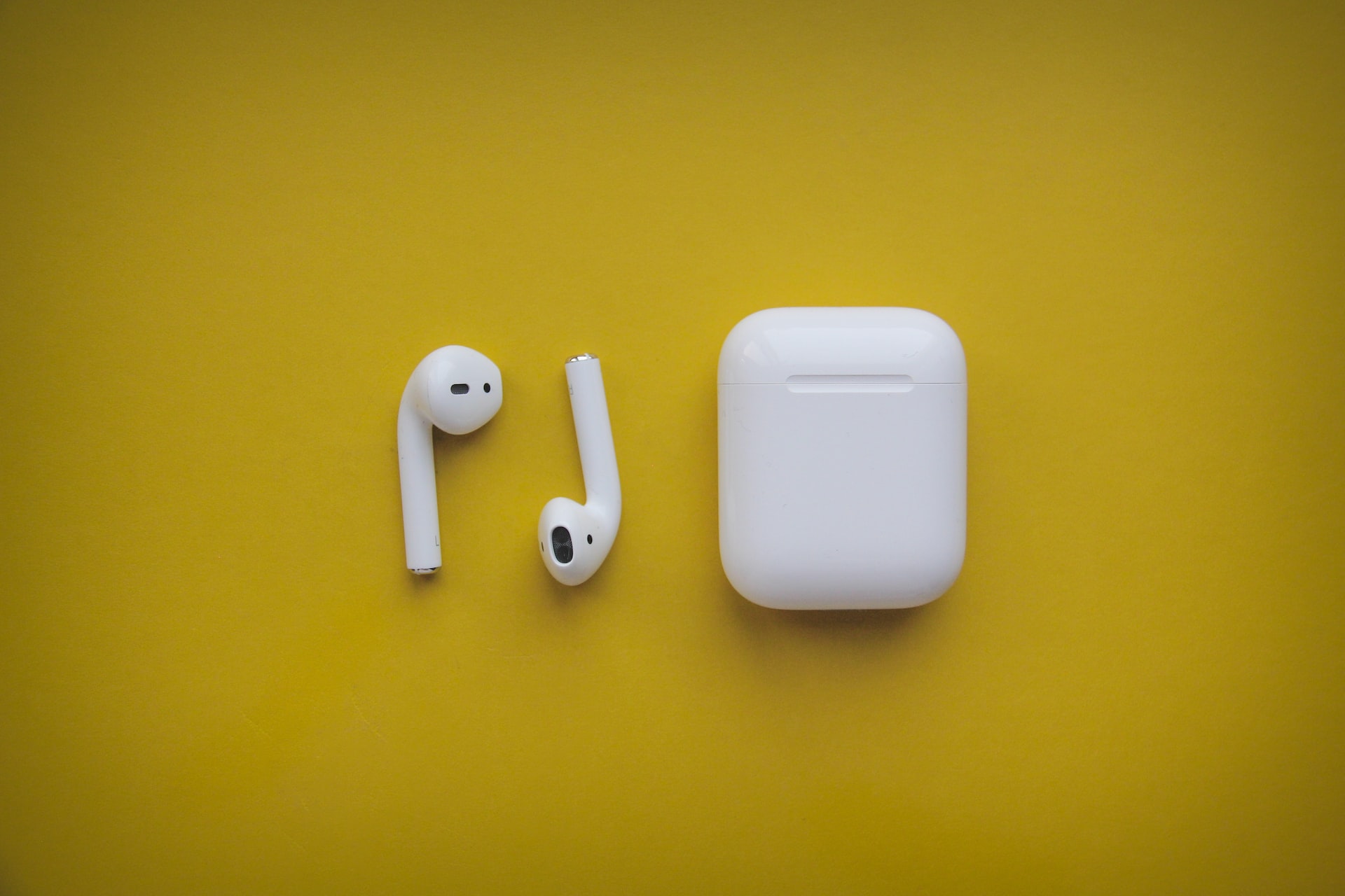 Wondering How to Clean an AirPods Case? Here’s Your Guide.