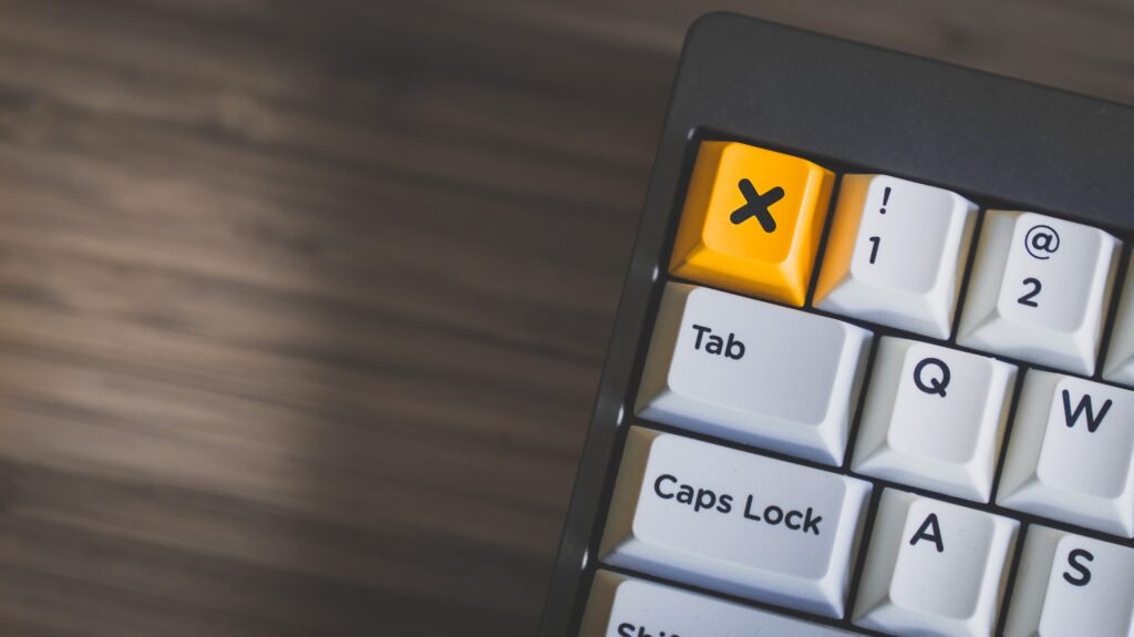 keys on keyboard yellow button x