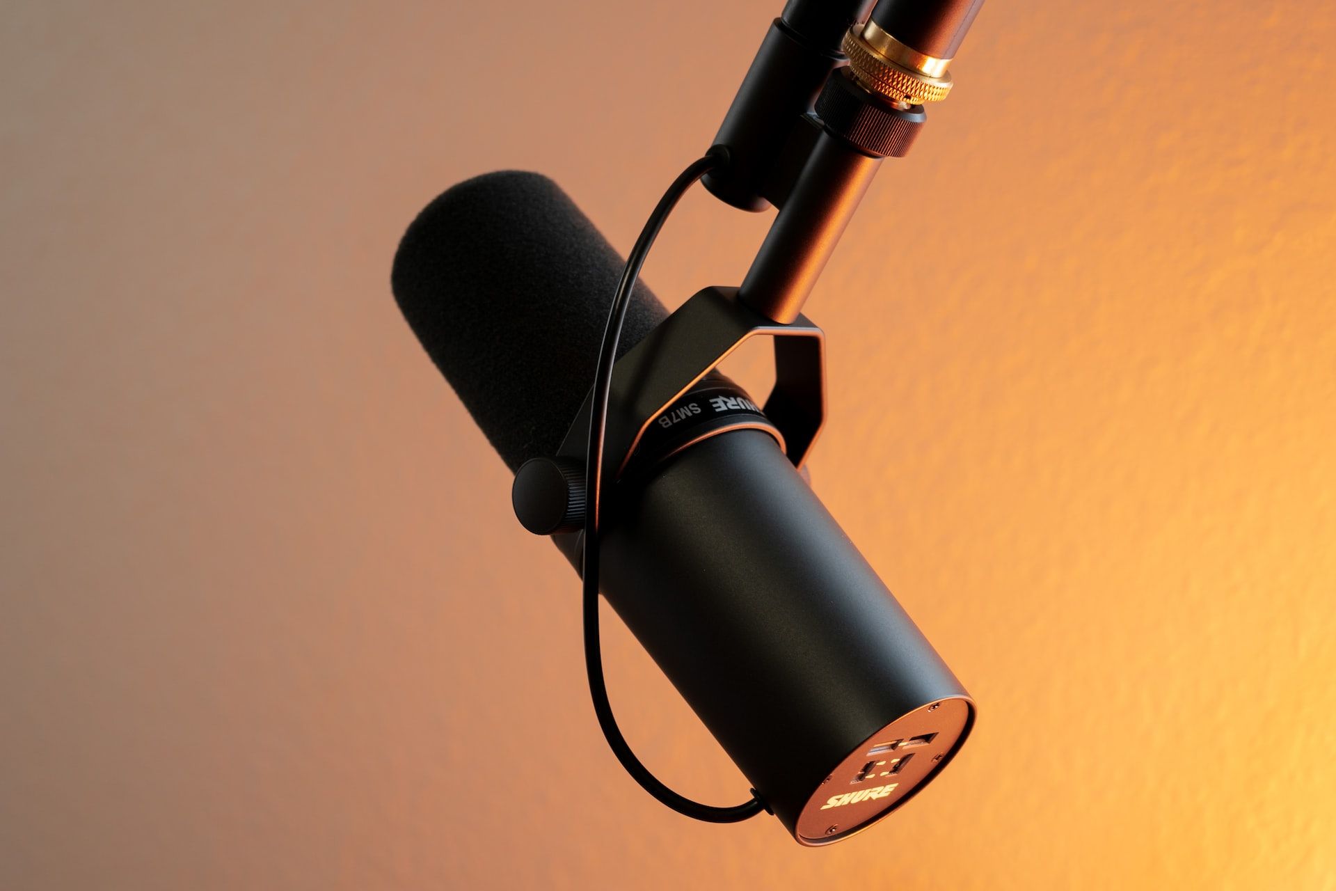 How to Create a Podcast: The Quick Beginner’s Guide