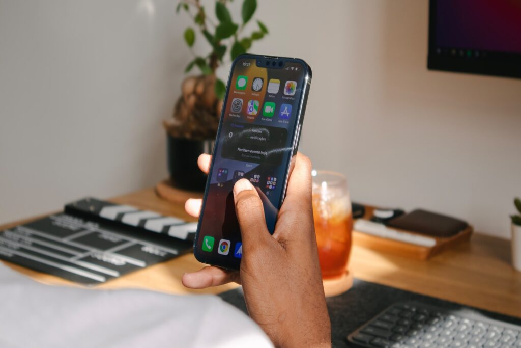 is iphone 13 waterproof