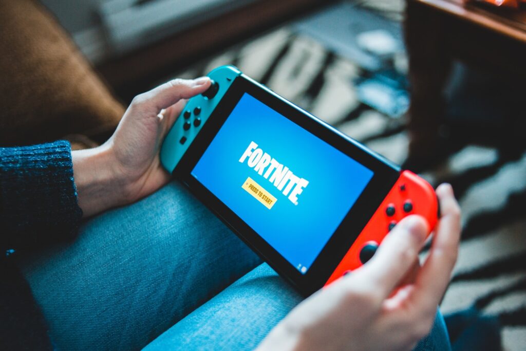 Gamer playing Fortnite on Nintendo Switch