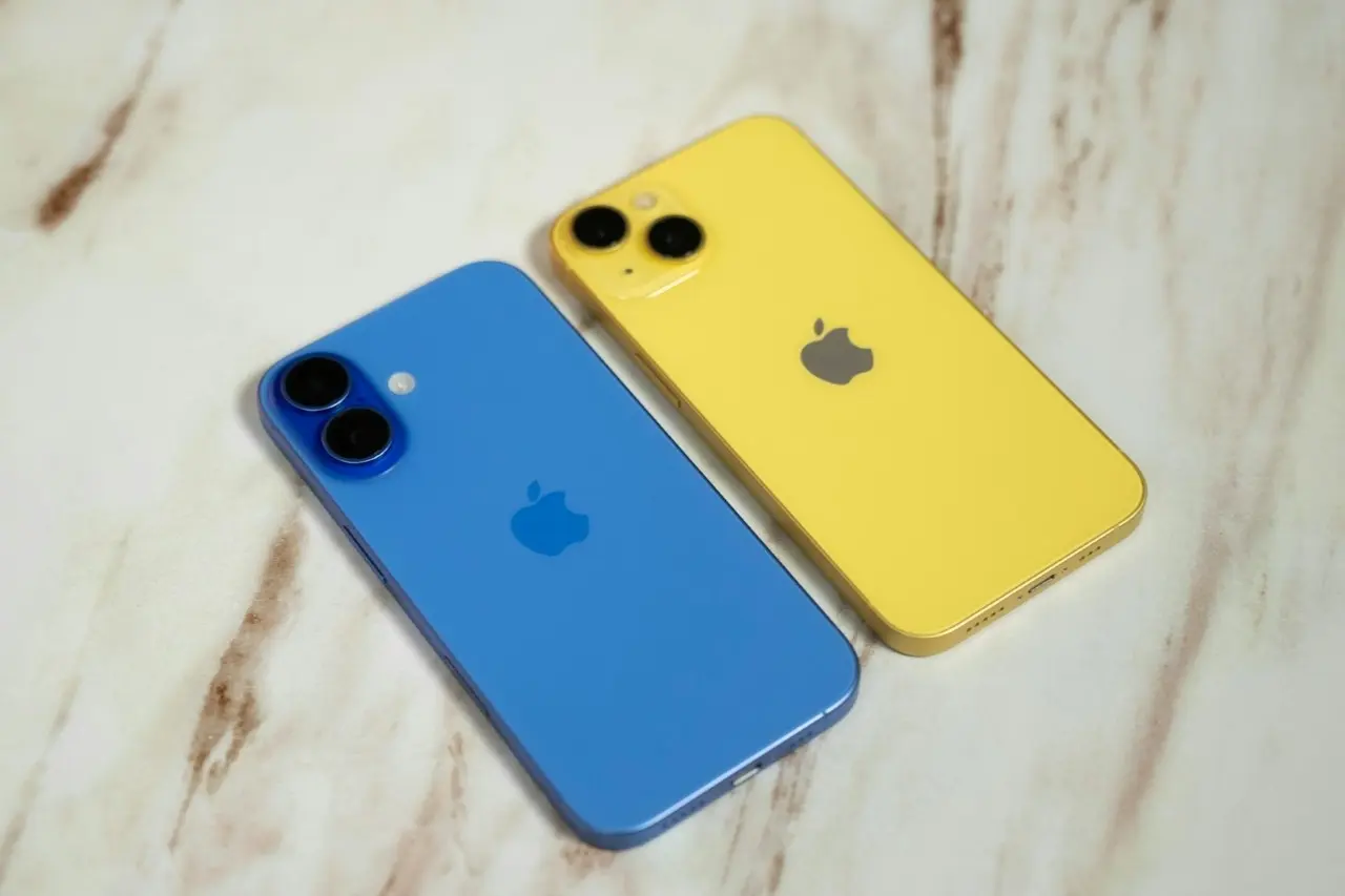 iPhone 16e vs iPhone 16: Which Is Best for You?