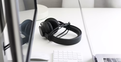 6 Best Wired Headphones Regaining Popularity