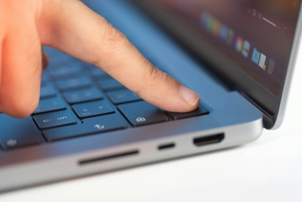 Shutting down devices for screen time balance